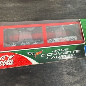 Coca Cola 2005 Corvette Carrier Toy Set - Red & White Corvettes
